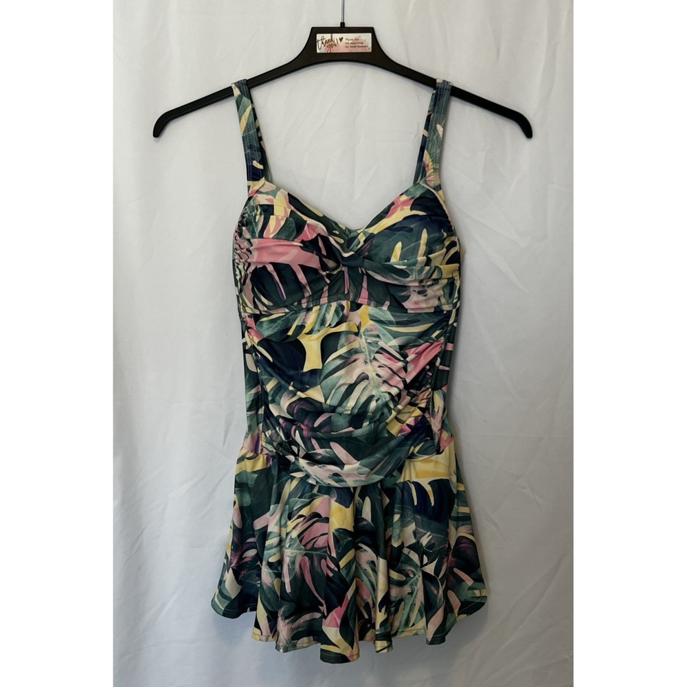 Venus Women's‎ Size 18 One Piece Swimdress Suit Colorful Palm Leaf Print